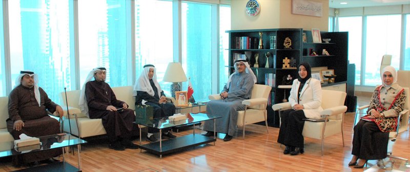وزير التنمية الاجتماعية يستقبل رئيس مجلس إدارة جمعية البحرين لرعاية مرضى السكلر