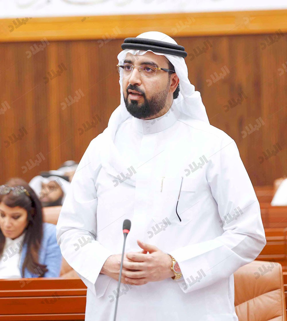 حسن ابراهيم خسر بنيابة رئاسة المالية
