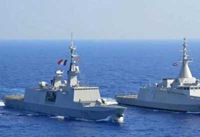 البحرية الفرنسية تعلن ضبط 4 أطنان مخدرات في بحر العرب