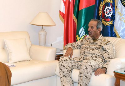 القائد العام يستقبل نائب الأمين العام لمجلس الدفاع الأعلى