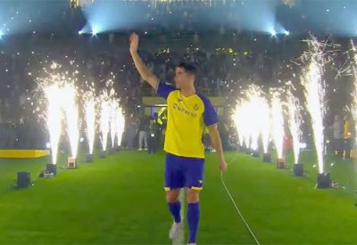 صور من حفل استقبال نادي النصر للنجم كريستيانو رونالدو