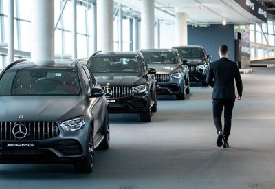 مرسيدس تنفي وجود صعوبات في تعيين موظفين جدد بألمانيا