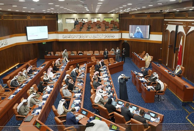 مجلس النواب يقر تعديل قانوني إنشاء المحكمة الدستورية وشعار مملكة البحرين