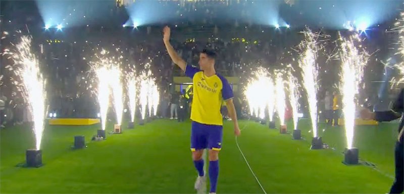 صور من حفل استقبال نادي النصر للنجم كريستيانو رونالدو