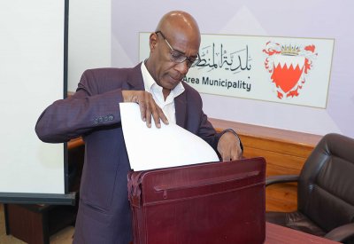 مكافحة الحشرات المنتشرة بالجنوبية.. فرج: دفعت من جيبي الخاص وهذا دور الصحة 