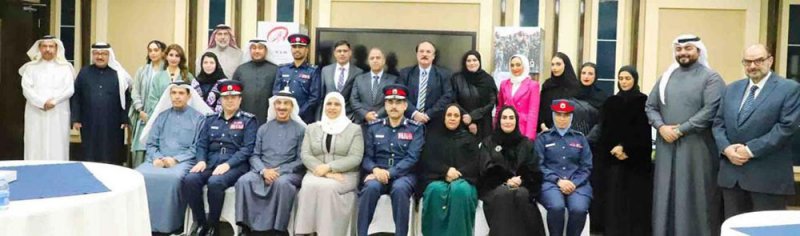 المكتب التنفيذي لـ"بحريننا" يكرّم القائمين على مشروع دراسة تأصيل القيم الوطنية في المجتمع البحريني