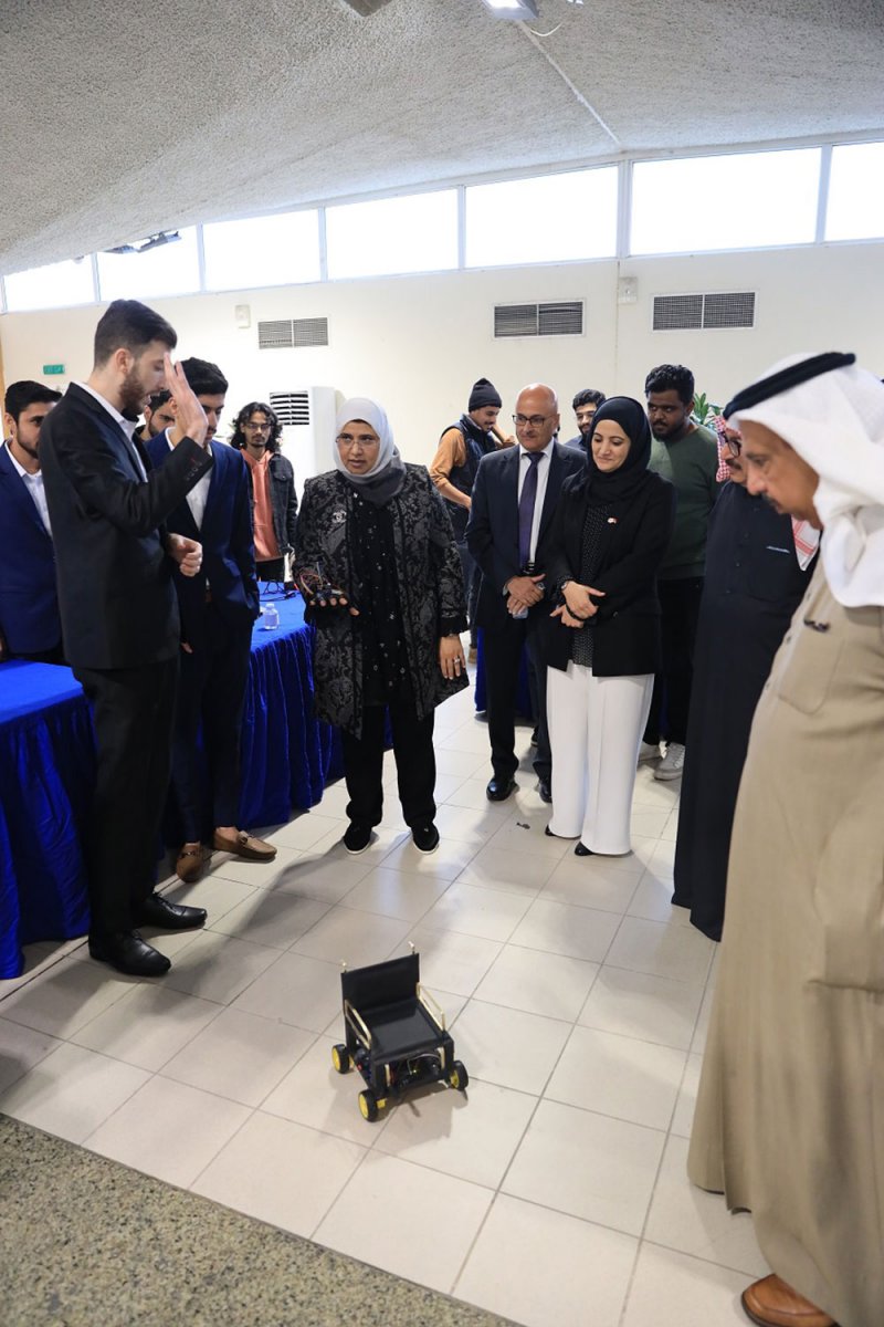 مشاريع تخرج نوعية لطلبة تقنية المعلومات