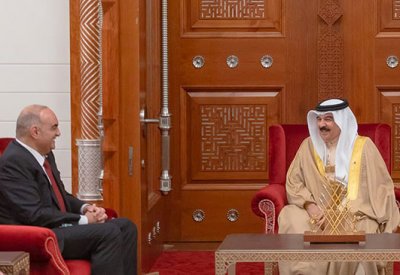 جلالة الملك المعظم يستقبل دولة رئيس الوزراء وزير الدفاع بالمملكة الأردنية الهاشمية
