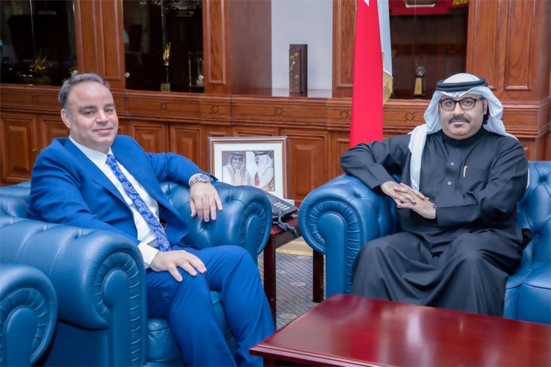 وزير التربية والتعليم يستقبل رئيس لجنة الشئون التشريعية والقانونية بمجلس النواب