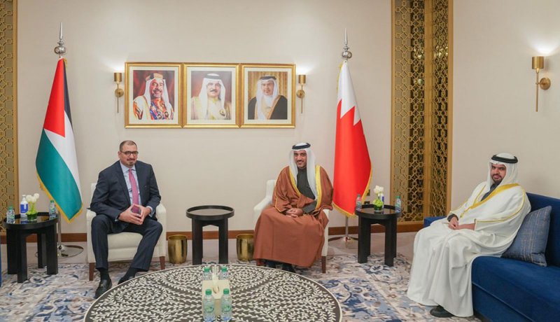 وزير شؤون مجلس الوزراء: أطر التعاون والتنسيق بين البحرين والأردن تشهد تصاعداً ملحوظاً في مختلف المجالات التنموية