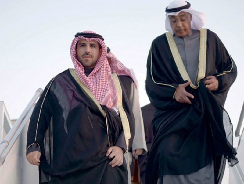 فهد الصباح "خلع بشته" وغادر افتتاح خليجي 25 .. وهذه التفاصيل