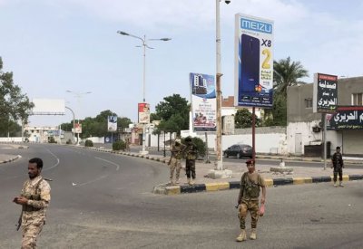اليمن.. قتلى وجرحى بانفجارات استهدفت الحزام الأمني في أبين