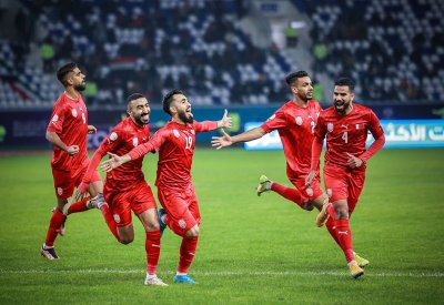 بالصور: منتخبنا الوطني يجتاز عقبة الإمارات بهدفي كميل والشيخ