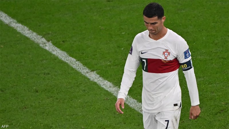 "المصائب لا تأتي فرادى".. الأزمات تضرب "رونالدو الافتراضي"