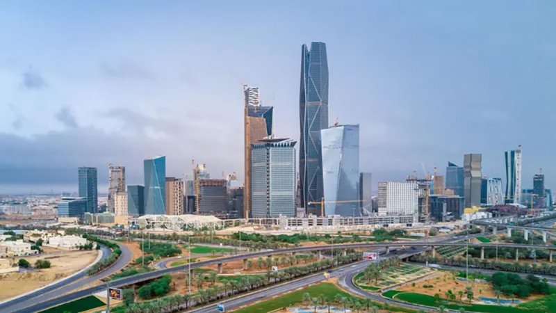 السعودية تحدد استثناءات التعاقد مع شركات ليس لها مقر إقليمي بالمملكة