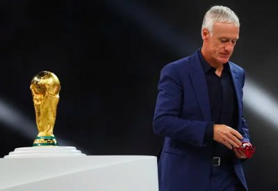 مدرب المنتخب الفرنسي يعترف: هذا سبب خسارتنا لكأس العالم