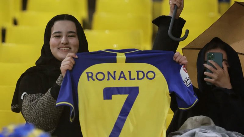 النصر السعودي يكشف عن أول مشاركة لرونالدو مع الفريق