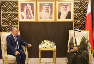 رئيس مجلس الشورى يُشيدُ بالروابط الأخوية والعلاقات الراسخة بين البحرين والجزائر