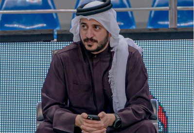 خالد بن حمد يشهد تدريبات برنامج "عملاق" لكرة السلة
