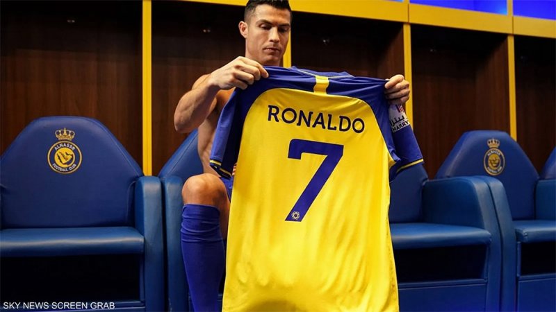 مدرب النصر السعودي "مستاء" من مباراة رونالدو الأولى