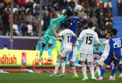 الكويت تفوز على الإمارات وتنعش آمالها