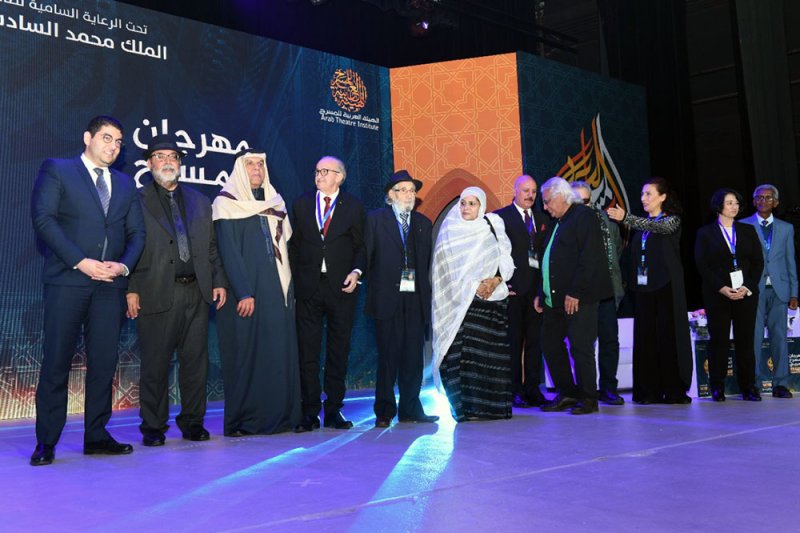 مهرجان المسرح العربي يكرم 10 قامات مسرحية مغربية
