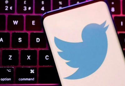 "تويتر": لا دليل على بيع بيانات نتيجة ثغرة في أنظمة الشركة