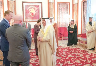 جلالة الملك المعظم يستقبل وفداً من أعضاء مجلس الشيوخ الأمريكي