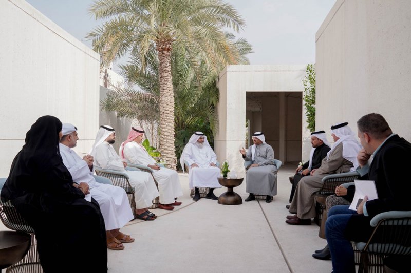 رئيس هيئة الثقافة يستقبل رئيس مجلس المحرّق البلدي