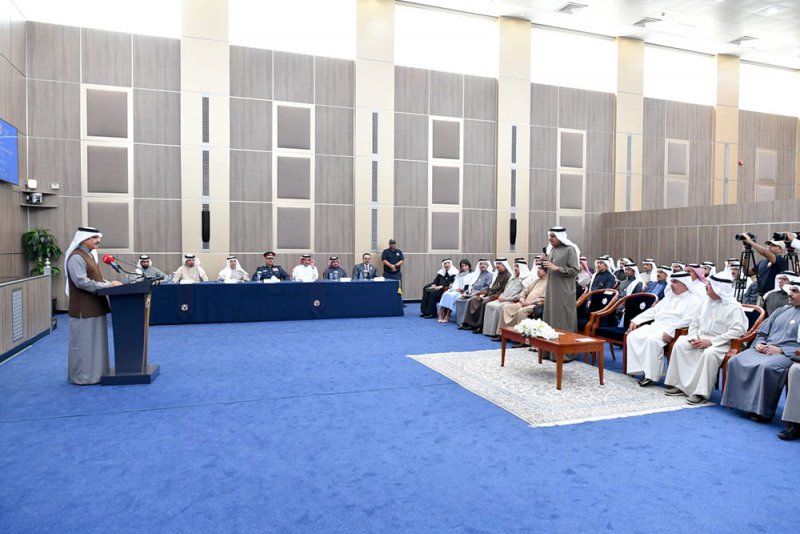 وزير الداخلية يشيد بالدور المشرّف للدبلوماسية البحرينية ومنطلقاتها الوطنية والعروبية والتي أسهمت في ترسيخ قيم التسامح والسلام