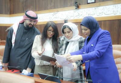 الصالح: “كاش” مقابل “الأوفر تايم” للموظفين