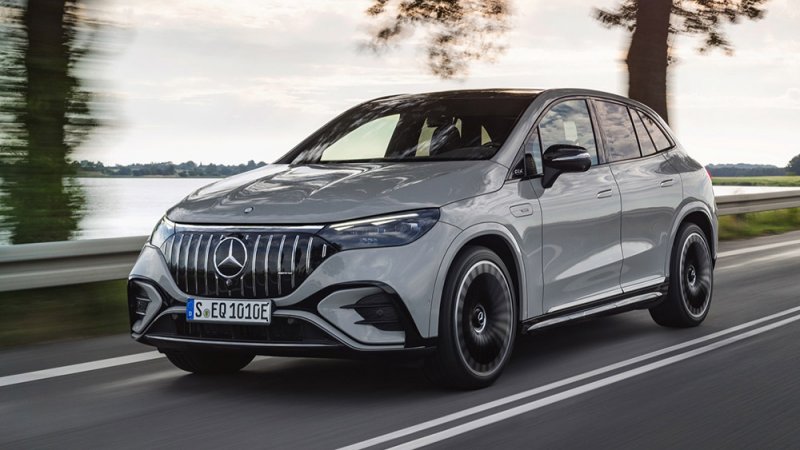 فئات مرسيدس EQE SUV الجديدة