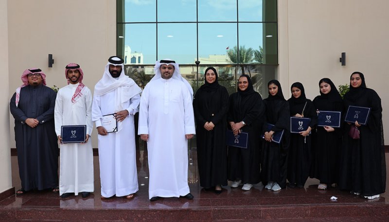 "أمانة الشورى" تكرّم الطلبة الجامعيين المتدربين لديها على رأس العمل
