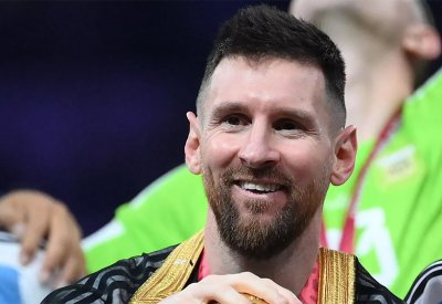 هل اقترب ميسي من الانضمام للدوري السعودي؟.. إليكم الإجابة