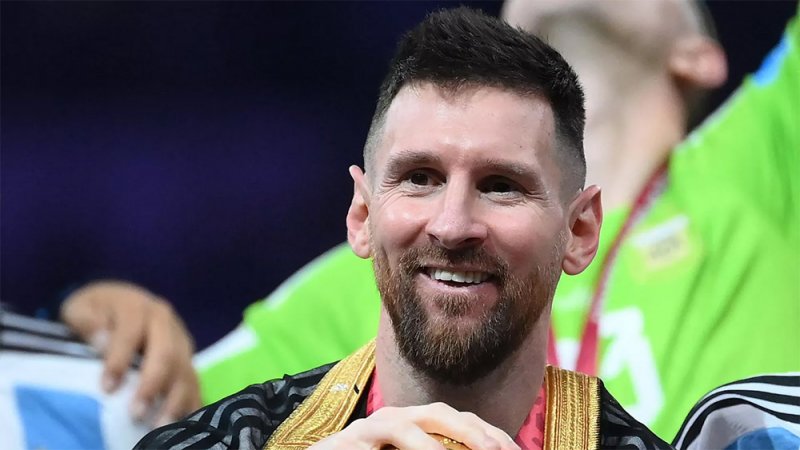 هل اقترب ميسي من الانضمام للدوري السعودي؟.. إليكم الإجابة