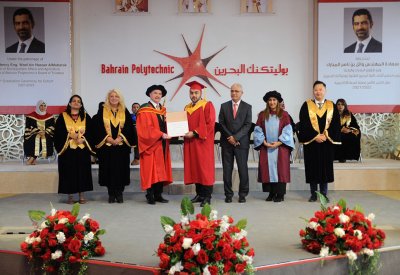 وزير البلديات والزراعة يؤكد أهمية الاستثمار في العنصر البشري باعتباره ثروة الوطن