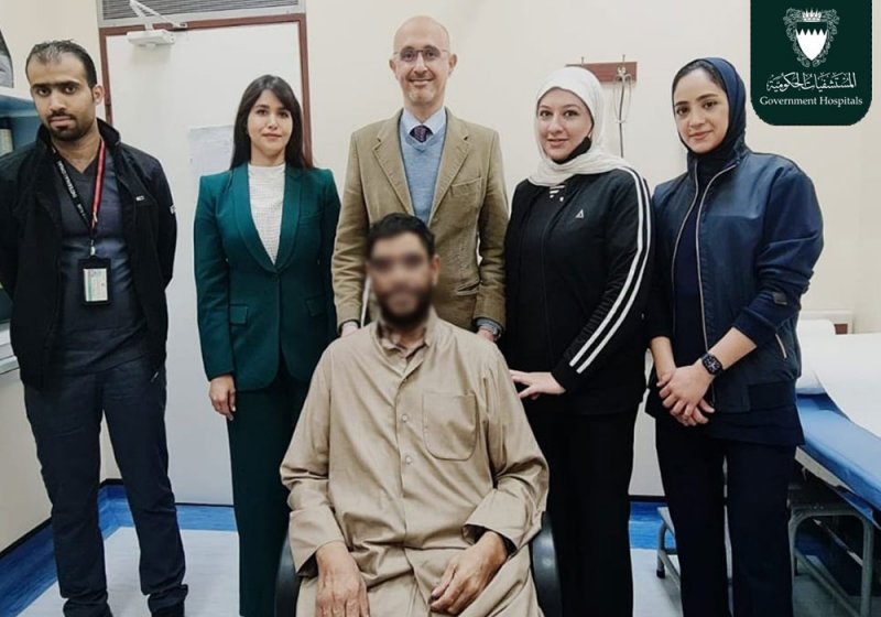 فريق طبي بمجمع السلمانية الطبي يستأصل ورم سرطاني في القولون بالمنظار المتقدم