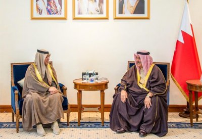 مستشار جلالة الملك للشؤون الدبلوماسية يستقبل ‎‎سفير البحرين لدى دولة الكويت