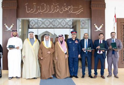 وزير الداخلية يبحث تعزيز التعاون الأمني العربي خلال استقباله الأمين العام لمجلس وزراء الداخلية العرب