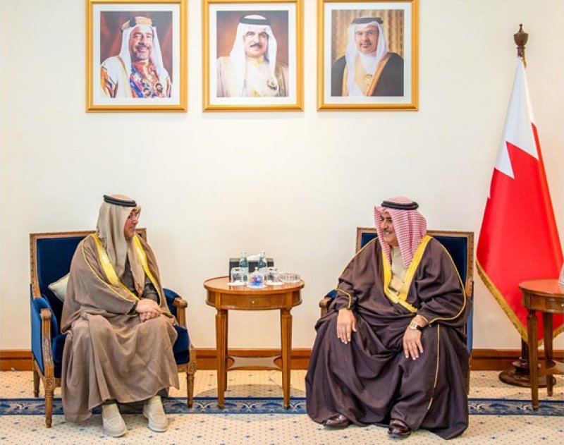 مستشار جلالة الملك للشؤون الدبلوماسية يستقبل ‎‎سفير البحرين لدى دولة الكويت