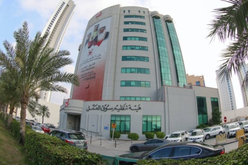 اشتراط جديد للحصول على رخصة وكالات توريد العمال