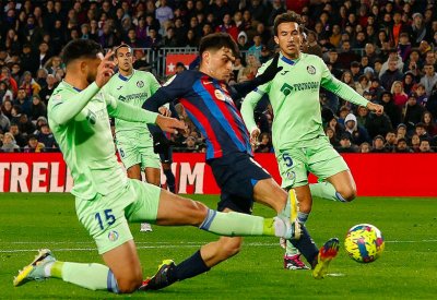 بيدري يقود برشلونة لتخطي خيتافي