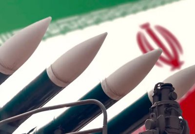إيران على بعد أسابيع من الحصول على سلاح نووي