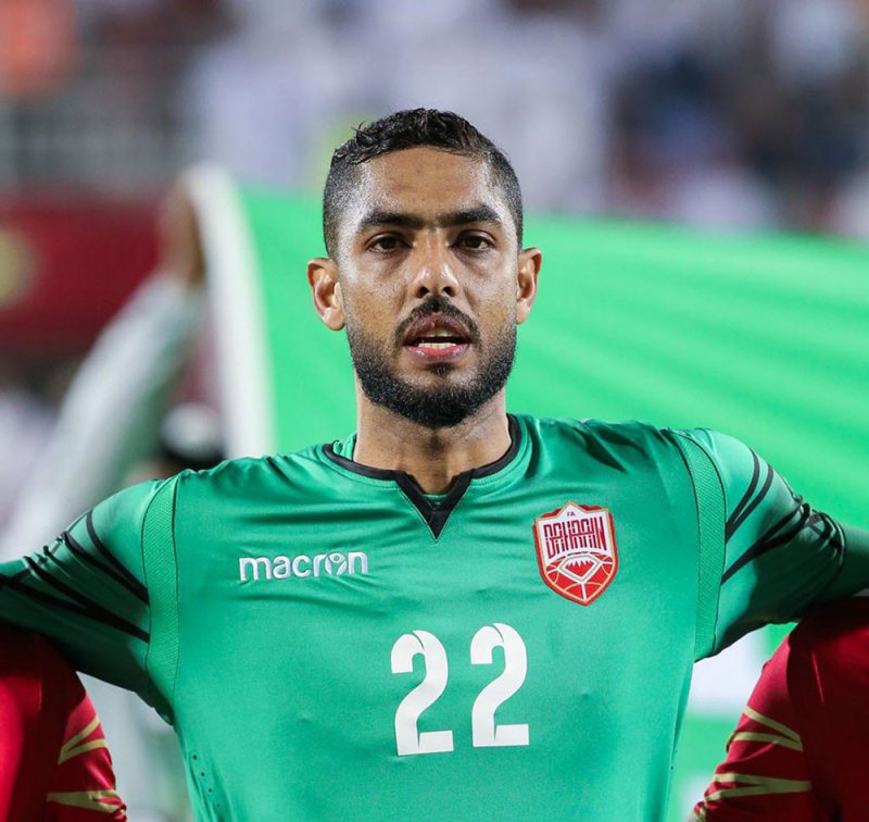 الدوسري محاط بعرضين من الحالة والبديع