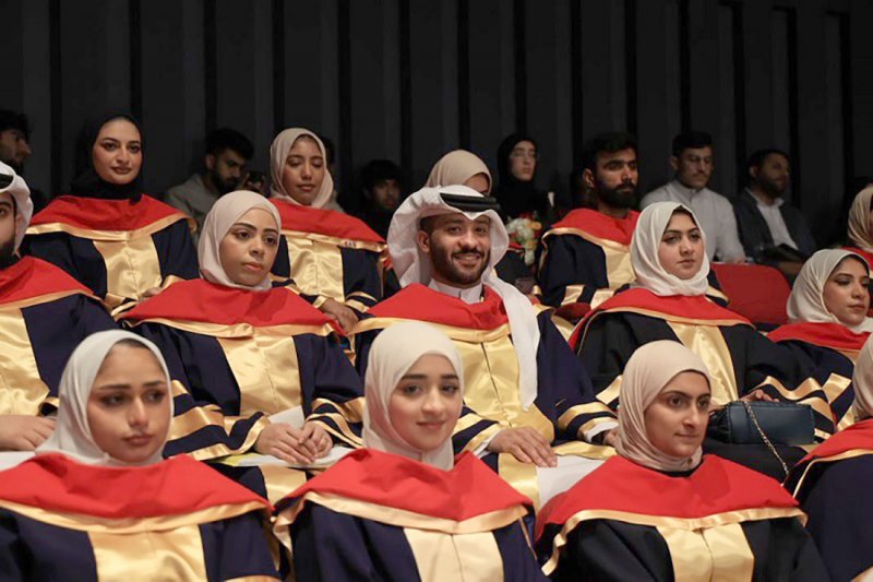 جامعة البحرين تخرج 1075 من حاملي بكالوريوس المحاسبة والتسويق