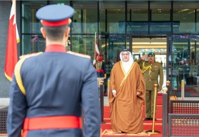 نيابةً عن جلالة الملك المعظم.. سمو ولي العهد رئيس مجلس الوزراء  يتفضل بافتتاح مستشفى الملك حمد - الإرسالية الأمريكية