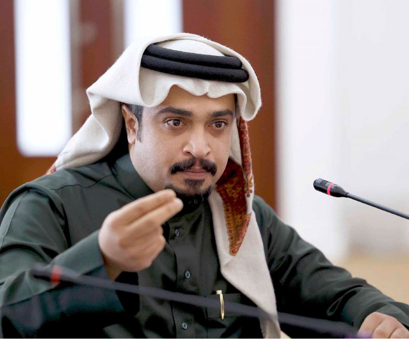 دراج: متسكعون بـ“الوزار” أمام إعدادية مدينة عيسى للبنات