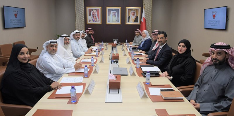 وزير "البلديات" يوجه بتعزيز قنوات التواصل "بلدي المحرق" لتسريع الخدمات