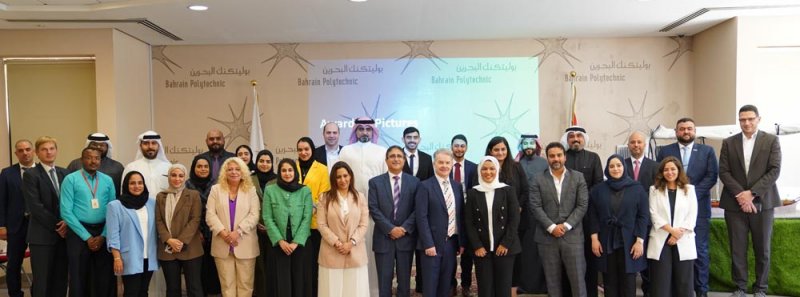 طلبة "بوليتكنك" يقدمون مشاريع محاكاة قائمة على الذكاء الاصطناعي