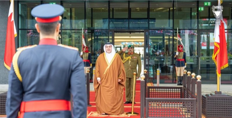 نيابةً عن جلالة الملك المعظم.. سمو ولي العهد رئيس مجلس الوزراء  يتفضل بافتتاح مستشفى الملك حمد - الإرسالية الأمريكية